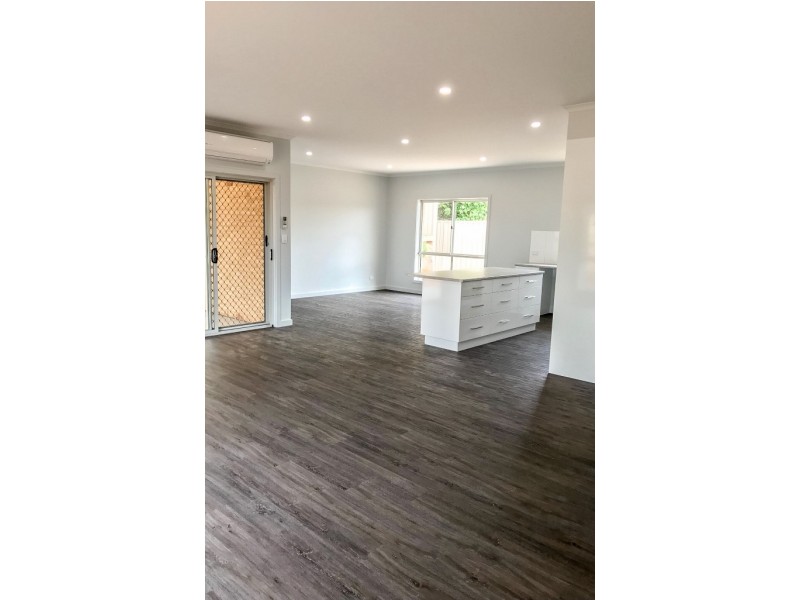 2/12 William Street, Loxton SA 5333