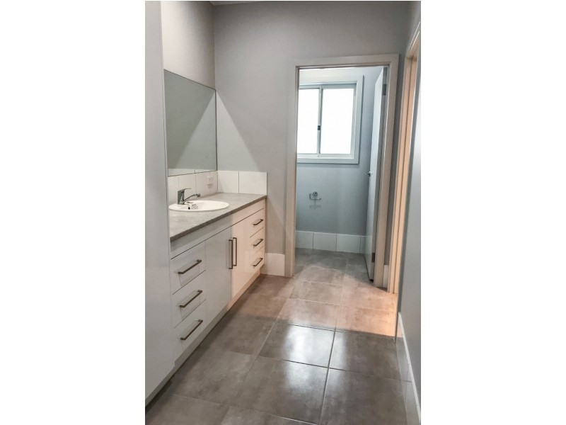 2/12 William Street, Loxton SA 5333