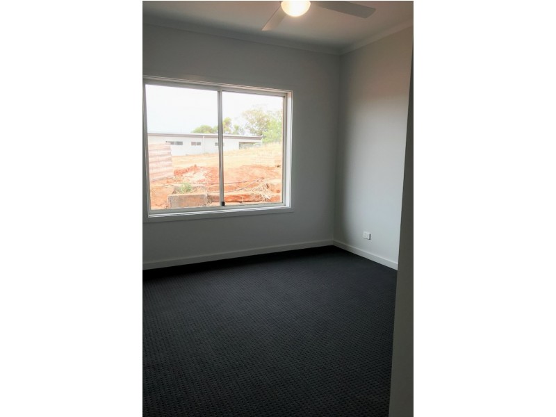 2/12 William Street, Loxton SA 5333