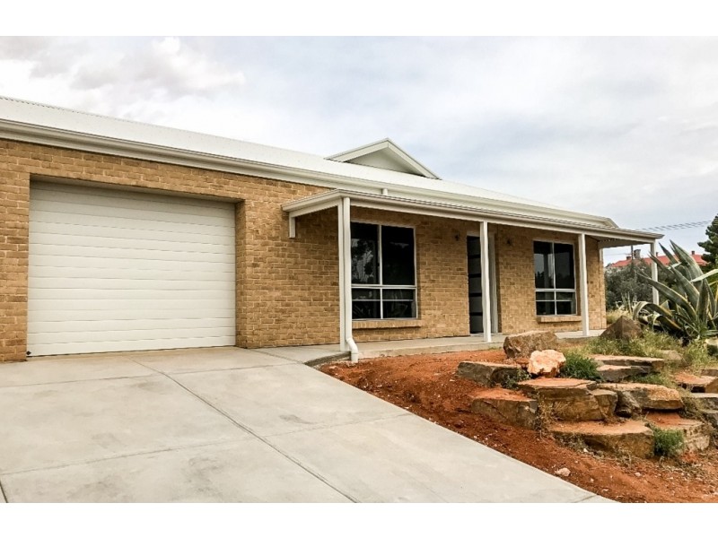 1/12 William Street, Loxton SA 5333