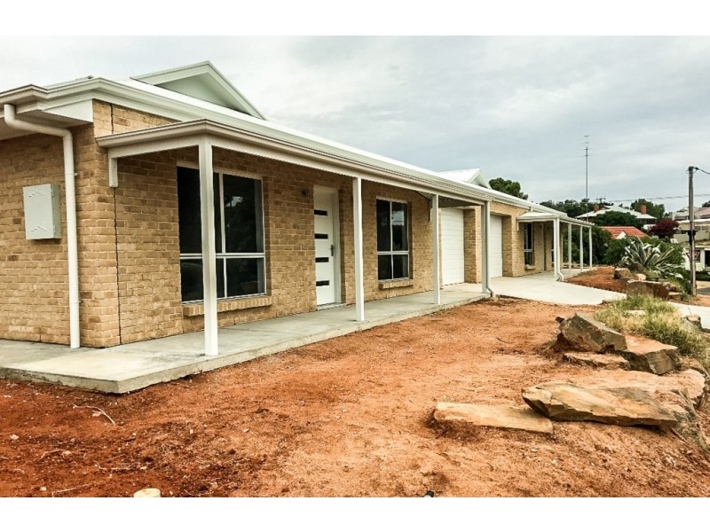 1/12 William Street, Loxton SA 5333