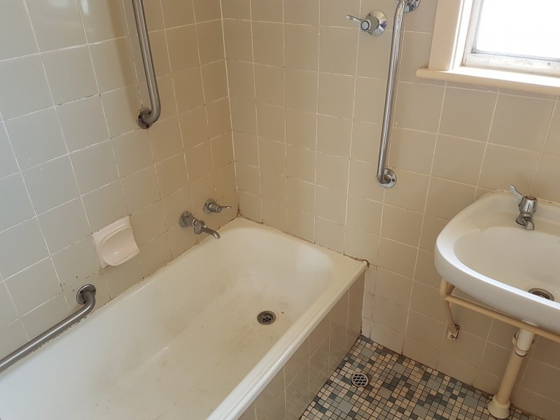 27 Colin Street, Loxton SA 5333