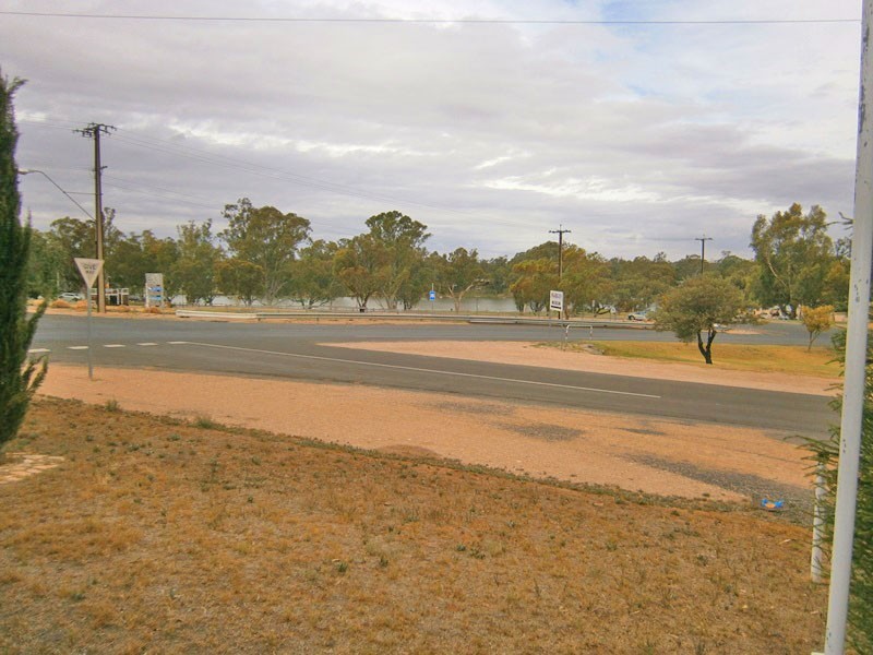 23 Railway Terrace, Morgan SA 5320