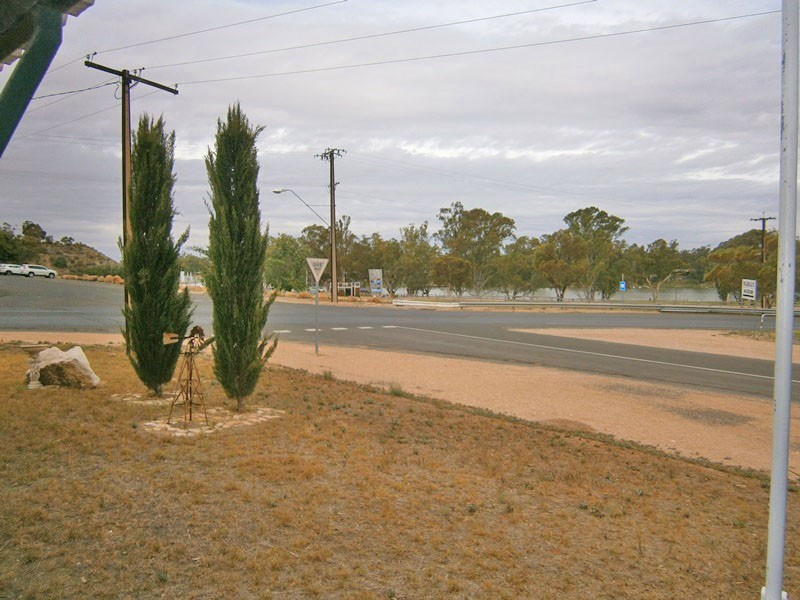 23 Railway Terrace, Morgan SA 5320