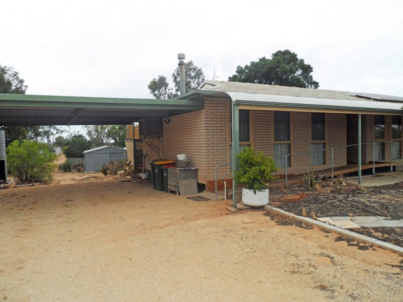 284 Alamein Avenue, Loxton SA 5333
