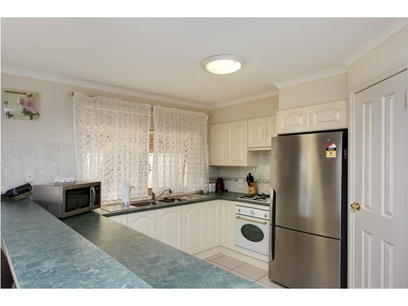 5 Torrens Street, Loxton SA 5333