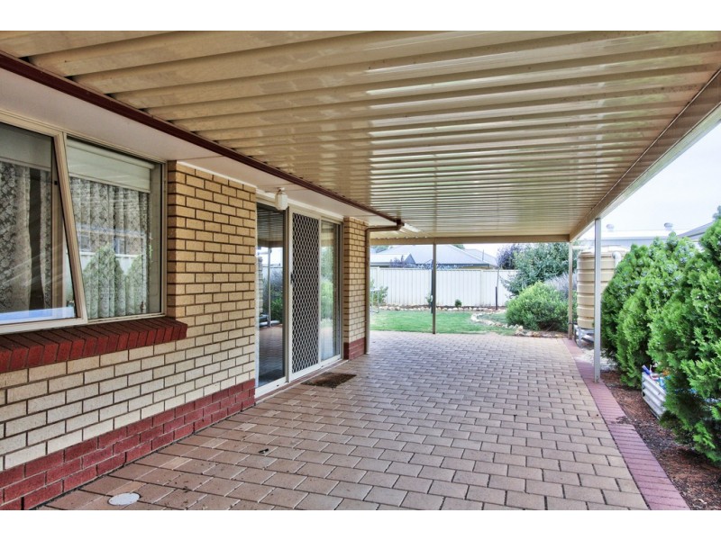 5 Torrens Street, Loxton SA 5333