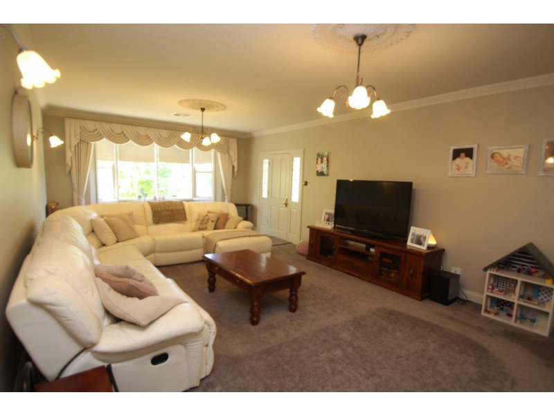 17 Twenty First Street, Renmark SA 5341