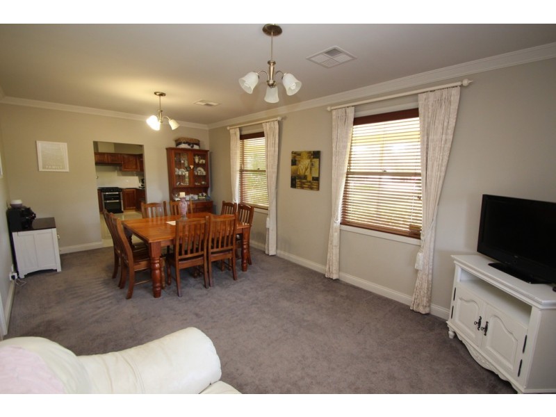 17 Twenty First Street, Renmark SA 5341