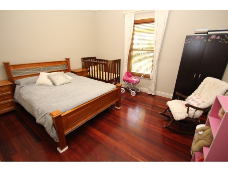 17 Twenty First Street, Renmark SA 5341