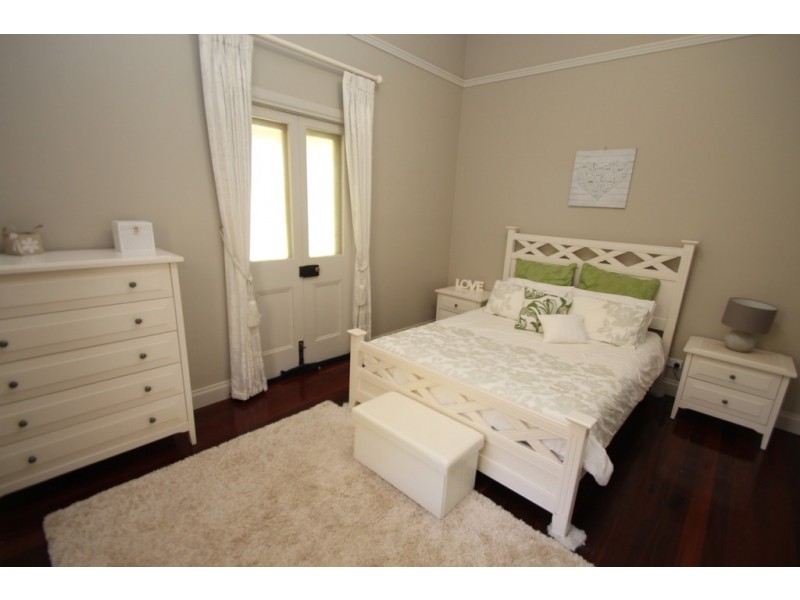 17 Twenty First Street, Renmark SA 5341