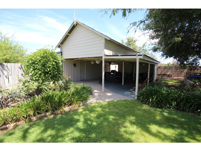 17 Twenty First Street, Renmark SA 5341