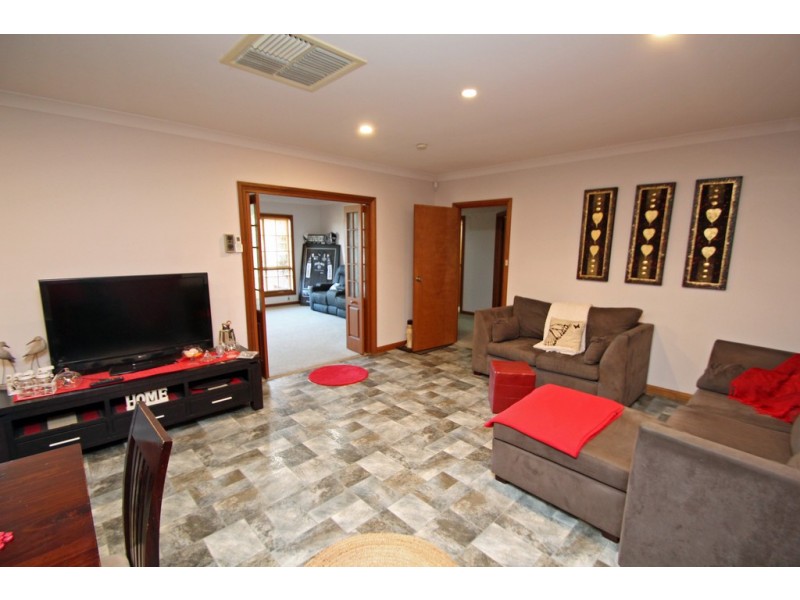 3 Middleton Avenue, Paringa SA 5340