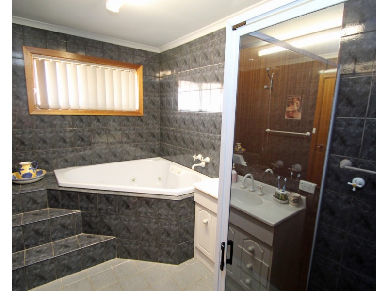 9 Eighth Street, Renmark SA 5341