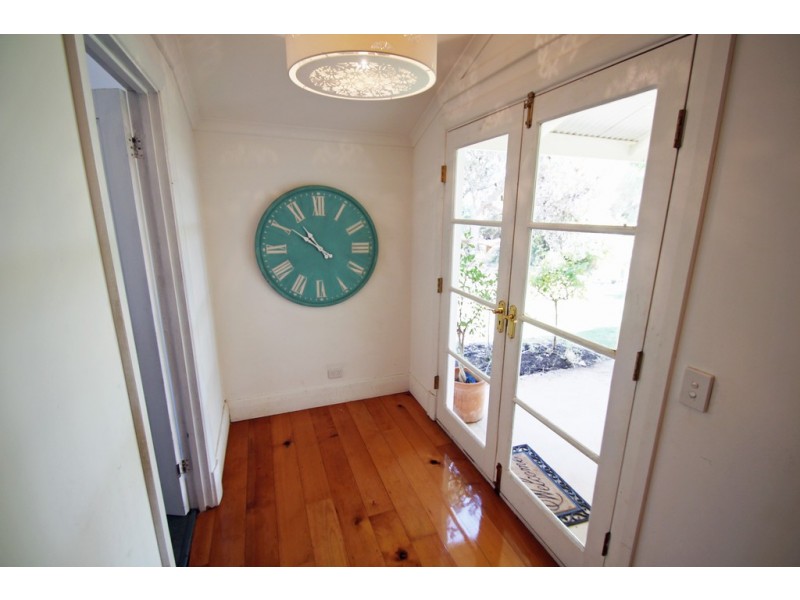 589 Chowilla Street, Renmark SA 5341
