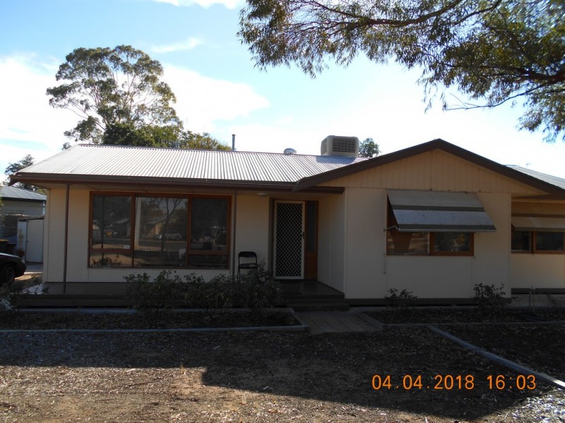37 Hawdon Street, Barmera SA 5345