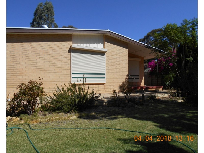 2 Derrick Street, Berri SA 5343