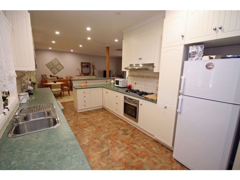 25 Sixteenth Street, Renmark SA 5341