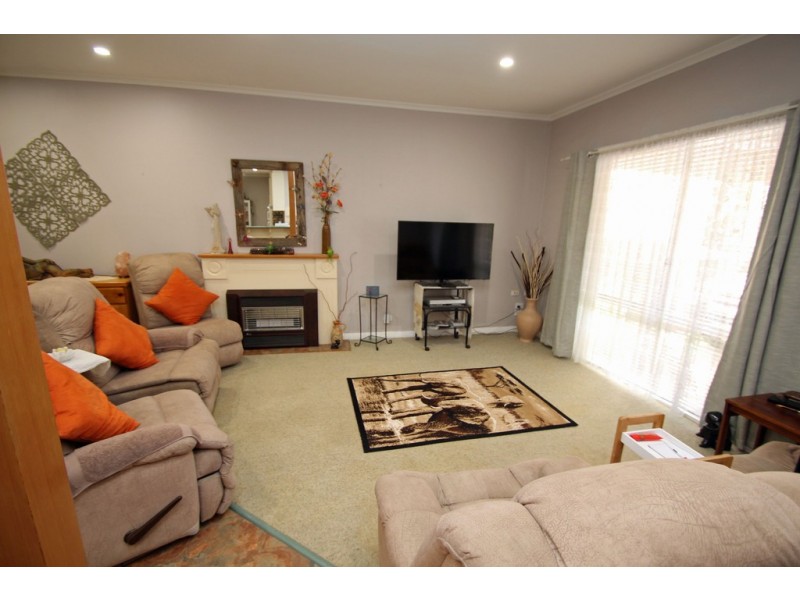 25 Sixteenth Street, Renmark SA 5341