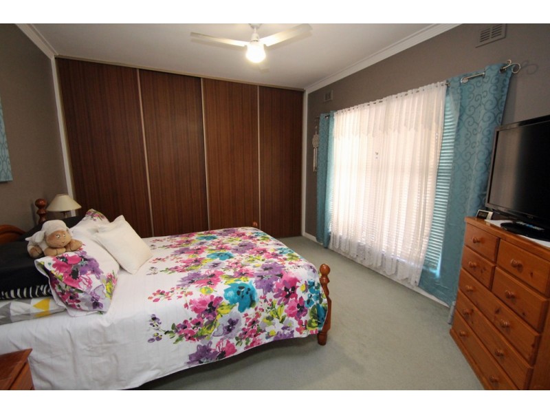 25 Sixteenth Street, Renmark SA 5341