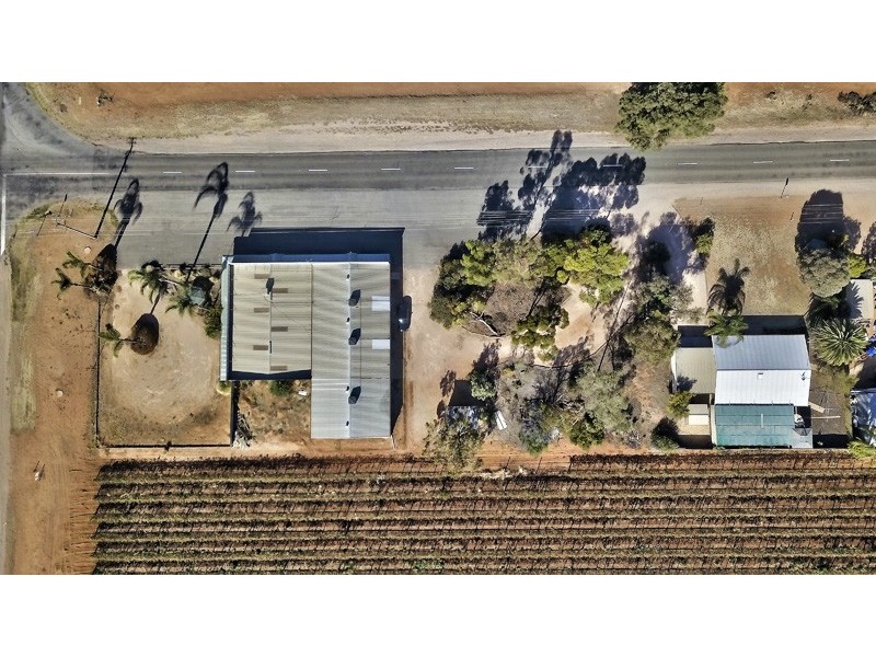 6 and 12 Cnr. Sturt H/Way and Thelma Rd, Barmera SA 5345