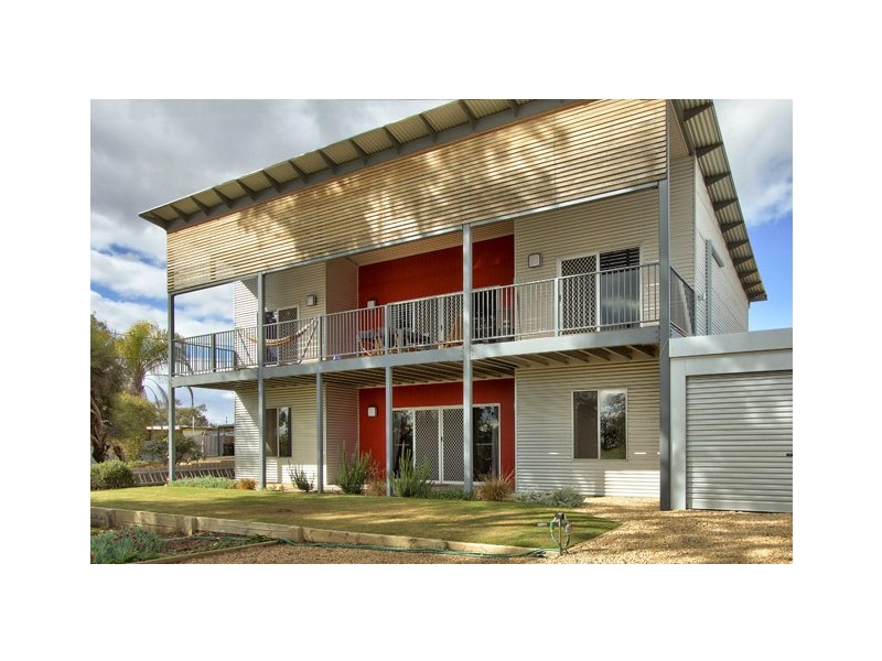 18 Sherwood Avenue, Loxton SA 5333