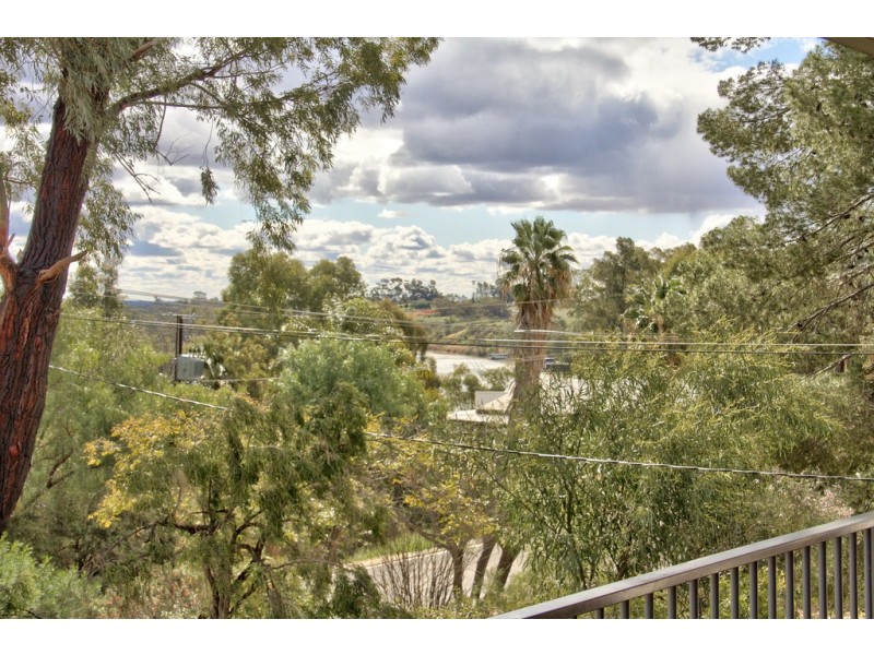 18 Sherwood Avenue, Loxton SA 5333