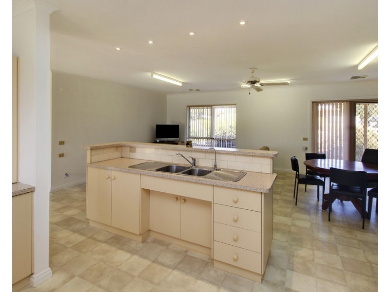 13 Petch Street, Loxton SA 5333