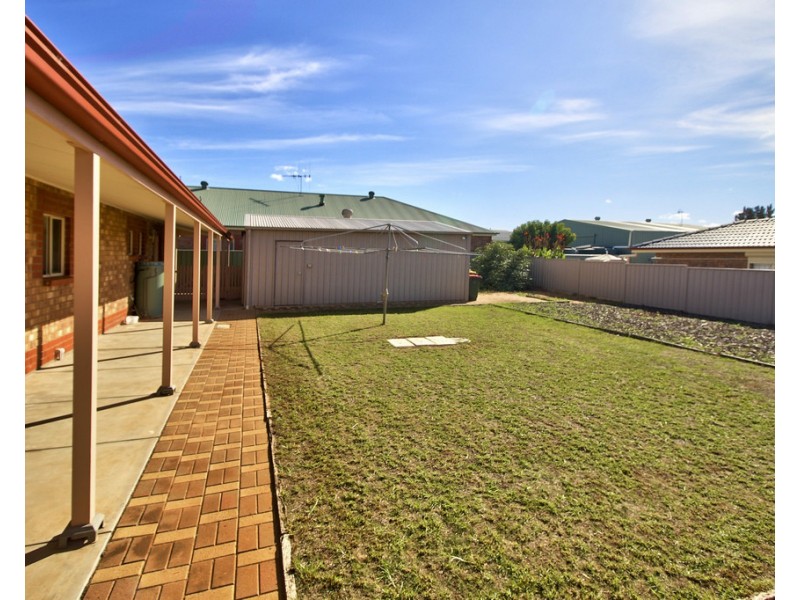 13 Petch Street, Loxton SA 5333