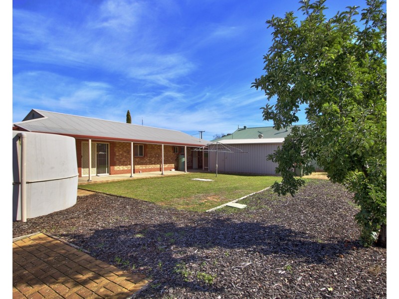 13 Petch Street, Loxton SA 5333