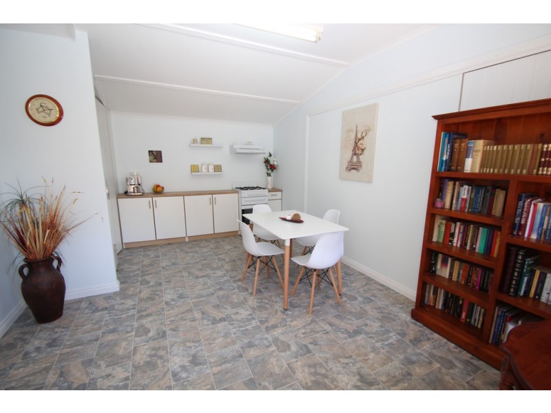 8 Stoeckel Terrace, Paringa SA 5340