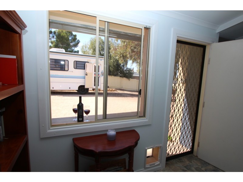 8 Stoeckel Terrace, Paringa SA 5340