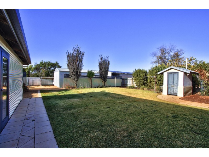 43 Wodonga Avenue, Loxton SA 5333