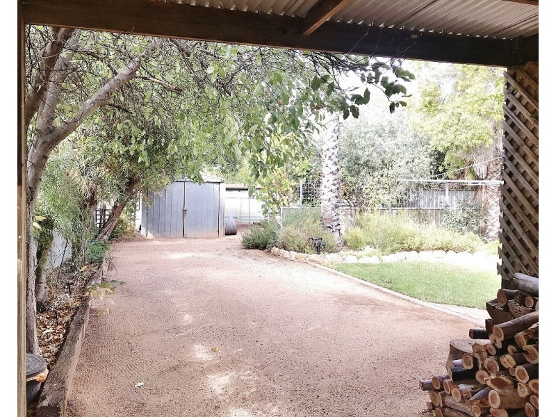 15 Coral Street, Loxton SA 5333