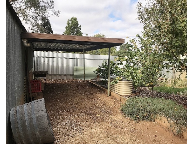 15 Coral Street, Loxton SA 5333