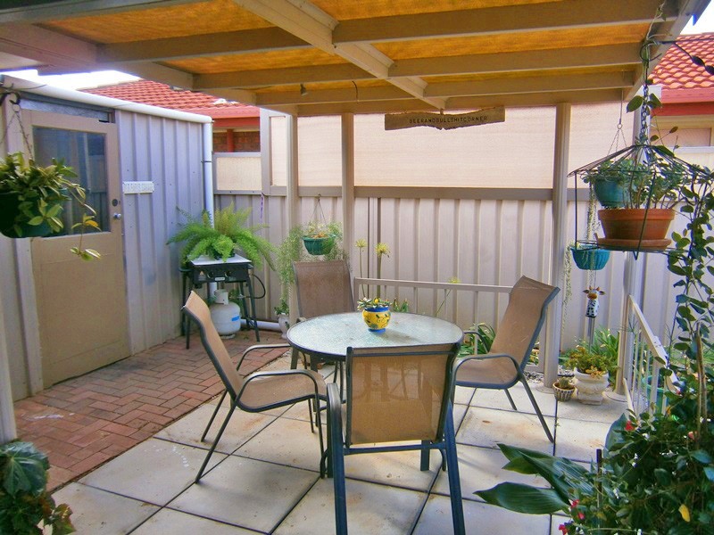 2/2 Fulwood Street, Waikerie SA 5330