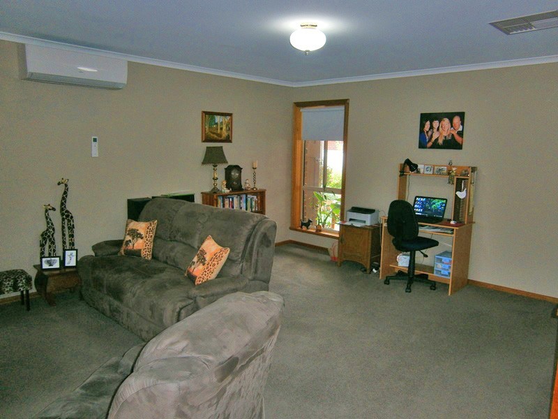 2/2 Fulwood Street, Waikerie SA 5330