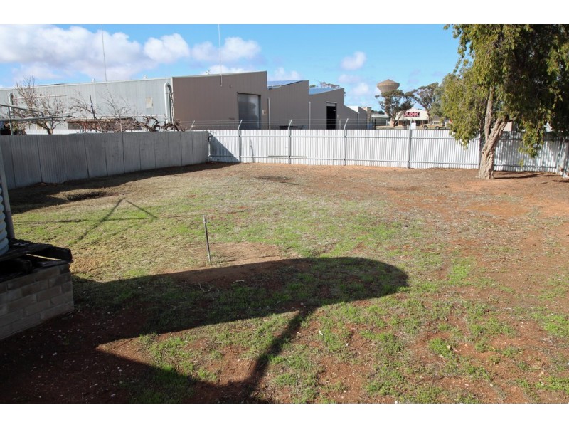 27 Acacia Crescent, Renmark SA 5341