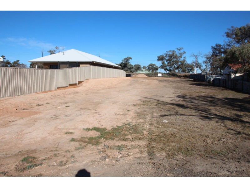 210 Ral Ral Avenue, Renmark SA 5341
