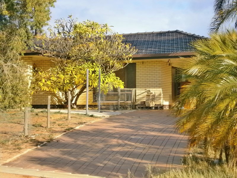 4 Keenan Road, Waikerie SA 5330