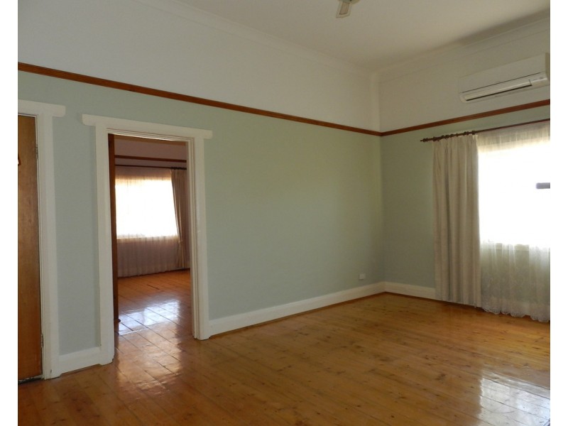 15 Garrett Road, Glossop SA 5344