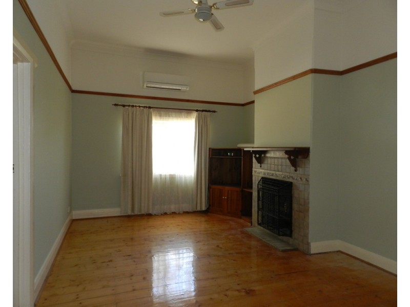 15 Garrett Road, Glossop SA 5344
