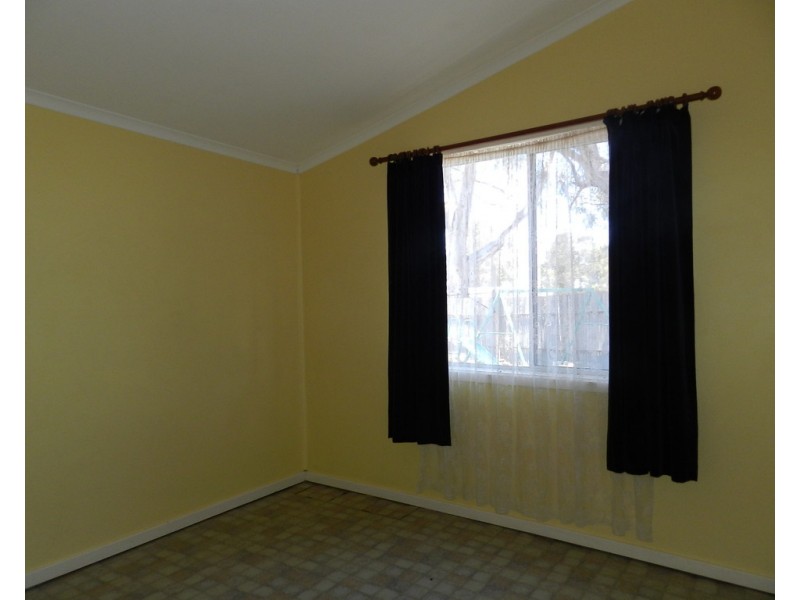 15 Garrett Road, Glossop SA 5344