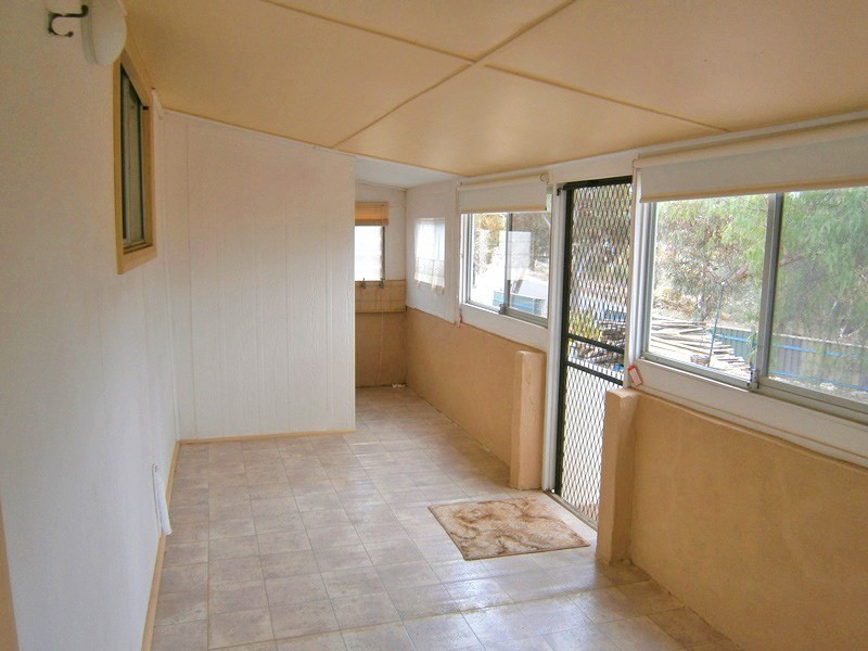 25 Acland Street, Blanchetown SA 5357