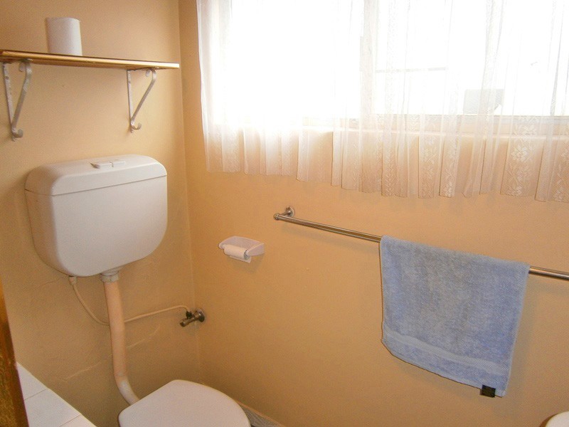 25 Acland Street, Blanchetown SA 5357