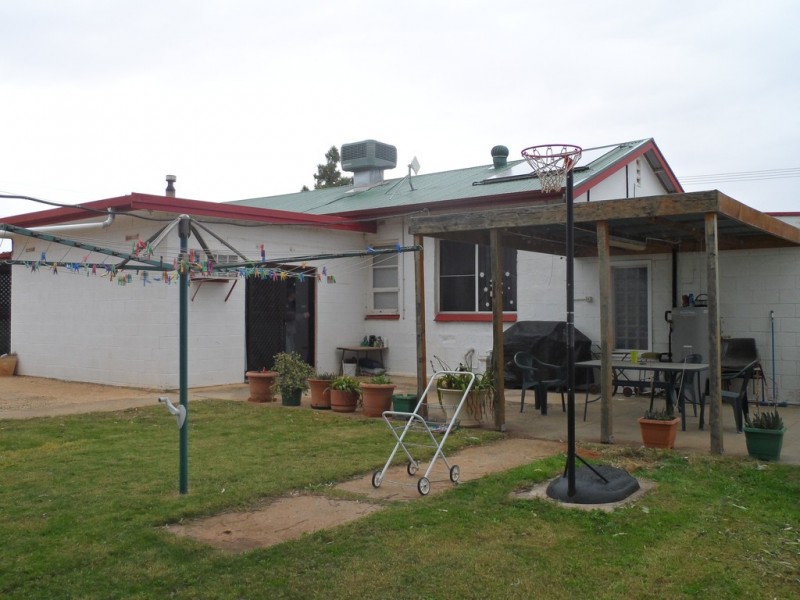 288 Alamein Avenue, Loxton SA 5333