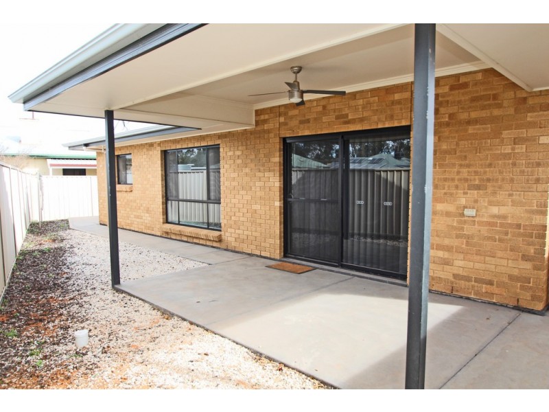 15 Hopkins Street, Renmark SA 5341