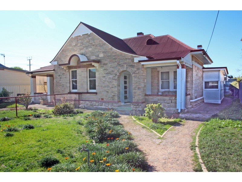24 and 26 Thirteenth Street, Renmark SA 5341