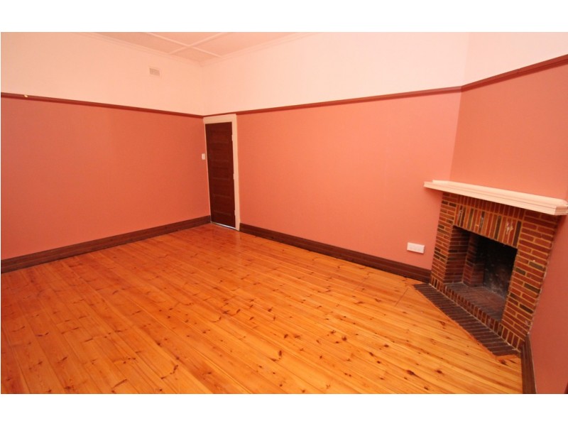 24 and 26 Thirteenth Street, Renmark SA 5341