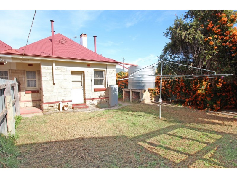 24 and 26 Thirteenth Street, Renmark SA 5341